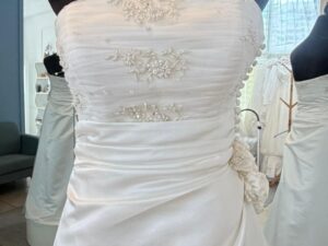 A Satín Strapless